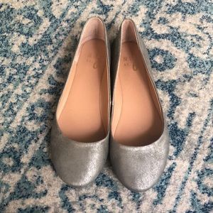 Mix No. 6 Silver flats, size 8.5